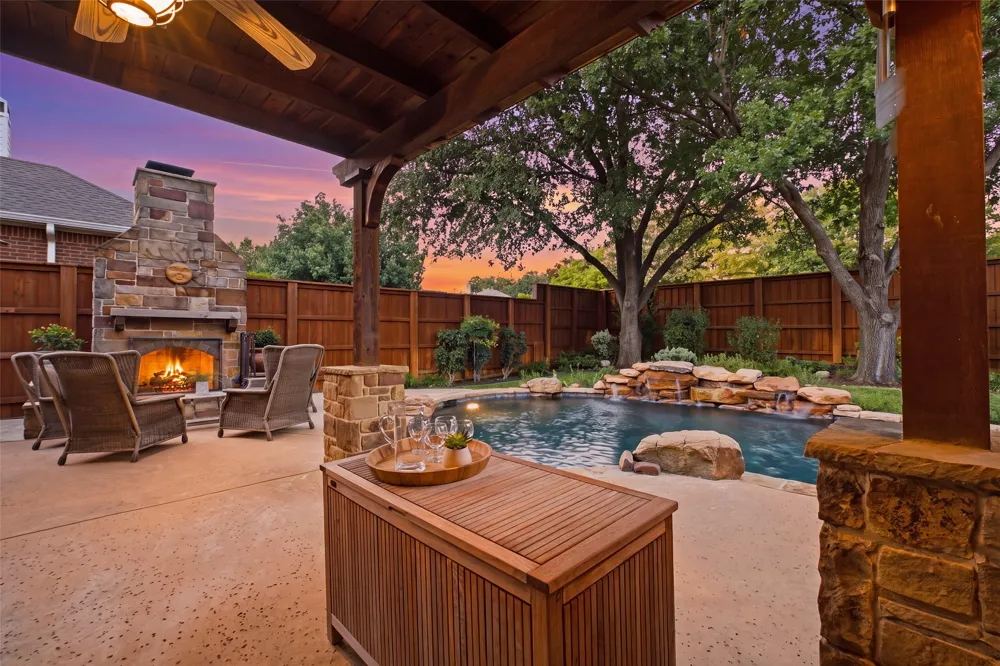14616 Waterview Circle Addison, TX 75001