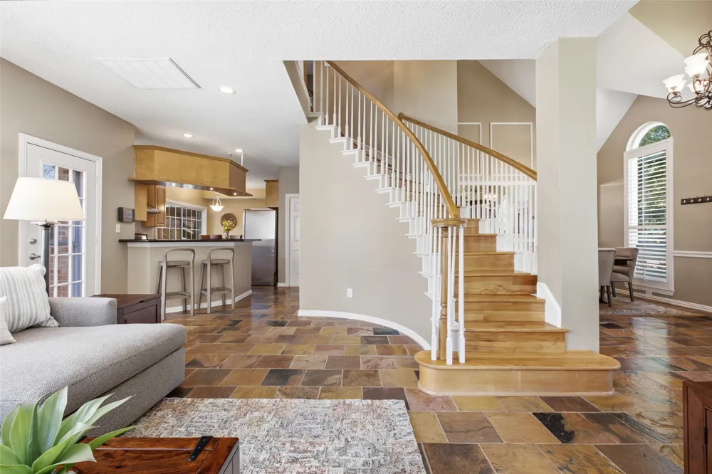 14616 Waterview Circle Addison, TX 75001