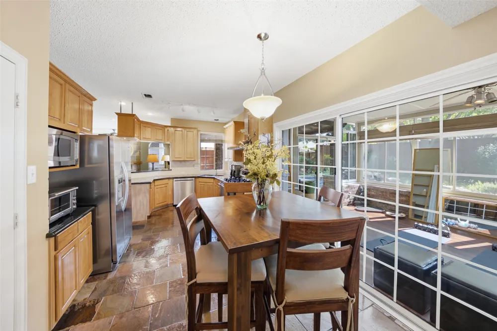 14616 Waterview Circle Addison, TX 75001