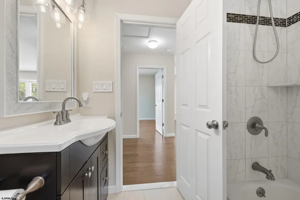112 Spray Ave Egg Harbor Township, NJ 08234