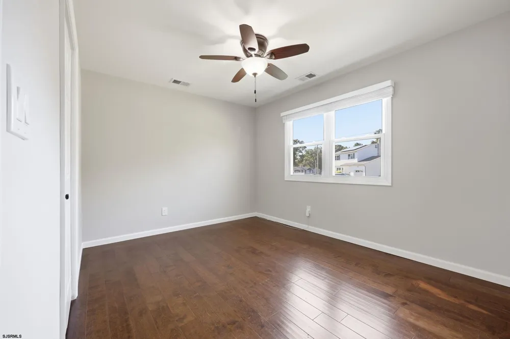 112 Spray Ave Egg Harbor Township, NJ 08234