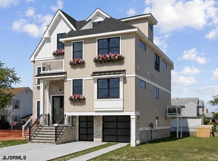 323 N Huntington Ave Margate, NJ 08402