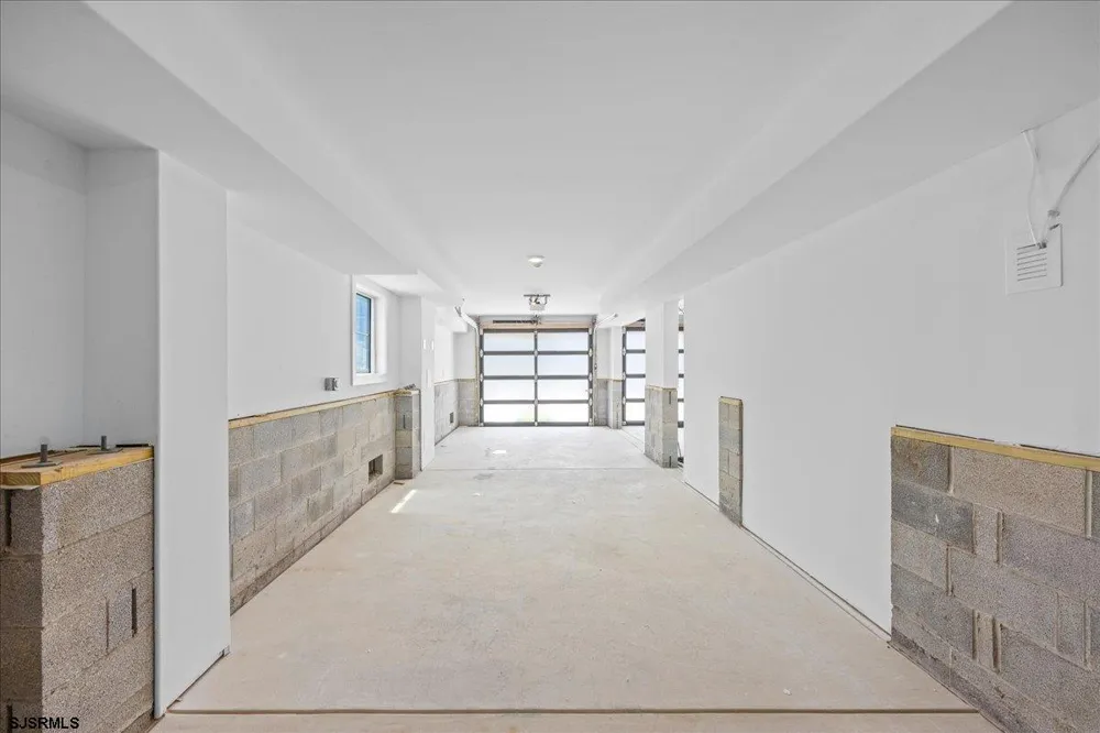 323 N Huntington Ave Margate, NJ 08402