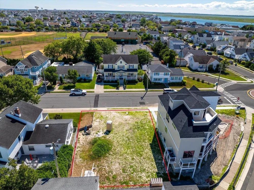 321 N huntington Ave Margate, NJ 08402
