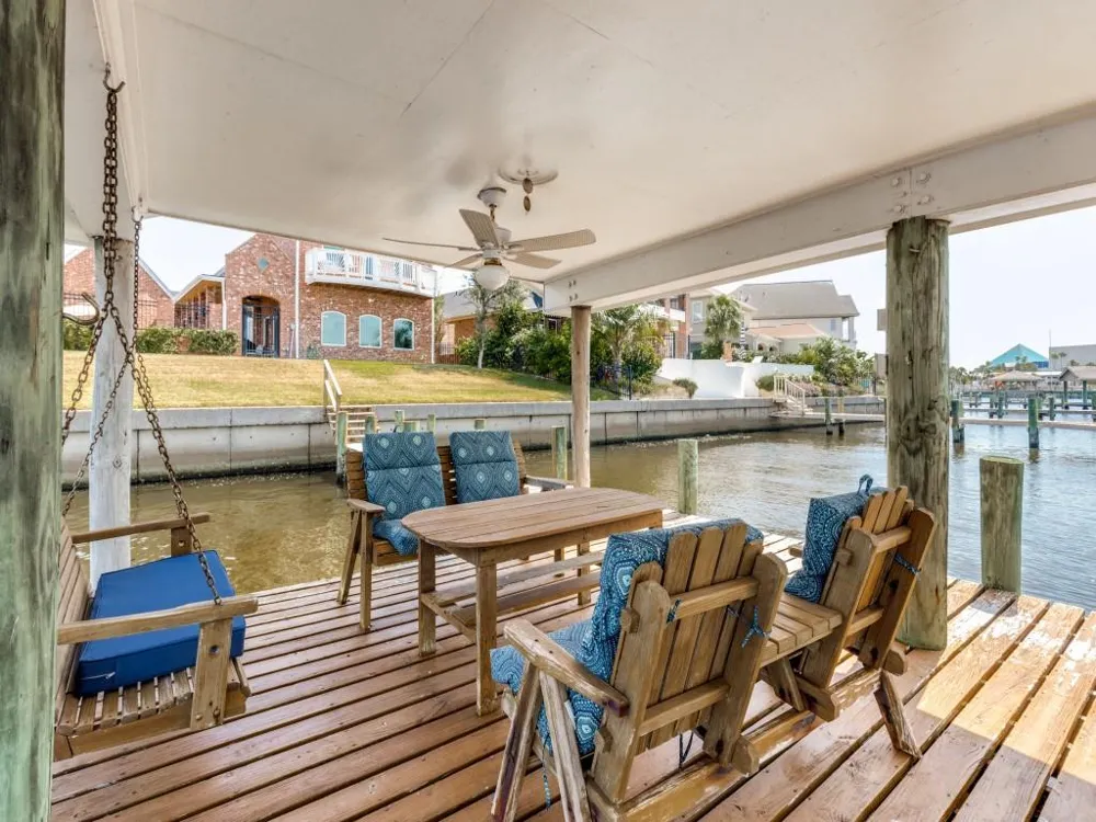 7312 Offats Point Circle Galveston, TX 77551
