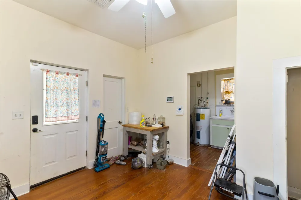 2420 Avenue H Bay City, TX 77414