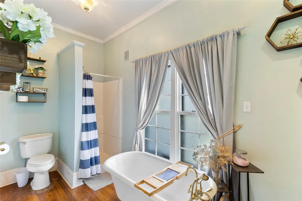 2420 Avenue H Bay City, TX 77414
