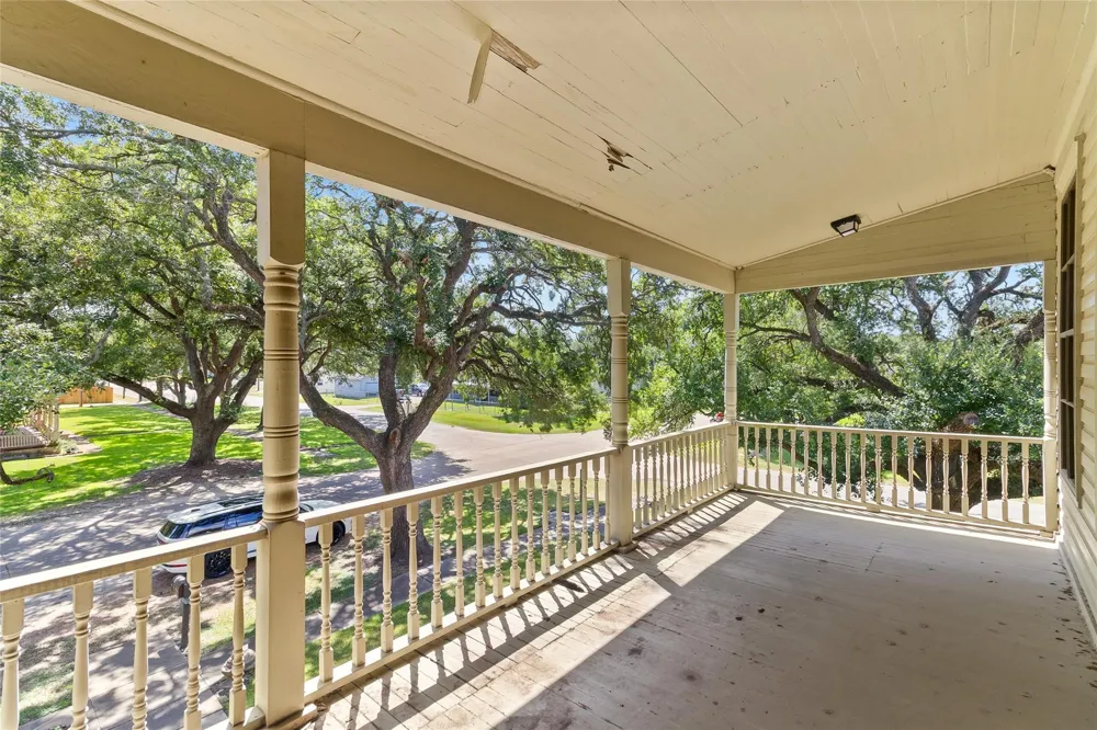 2420 Avenue H Bay City, TX 77414