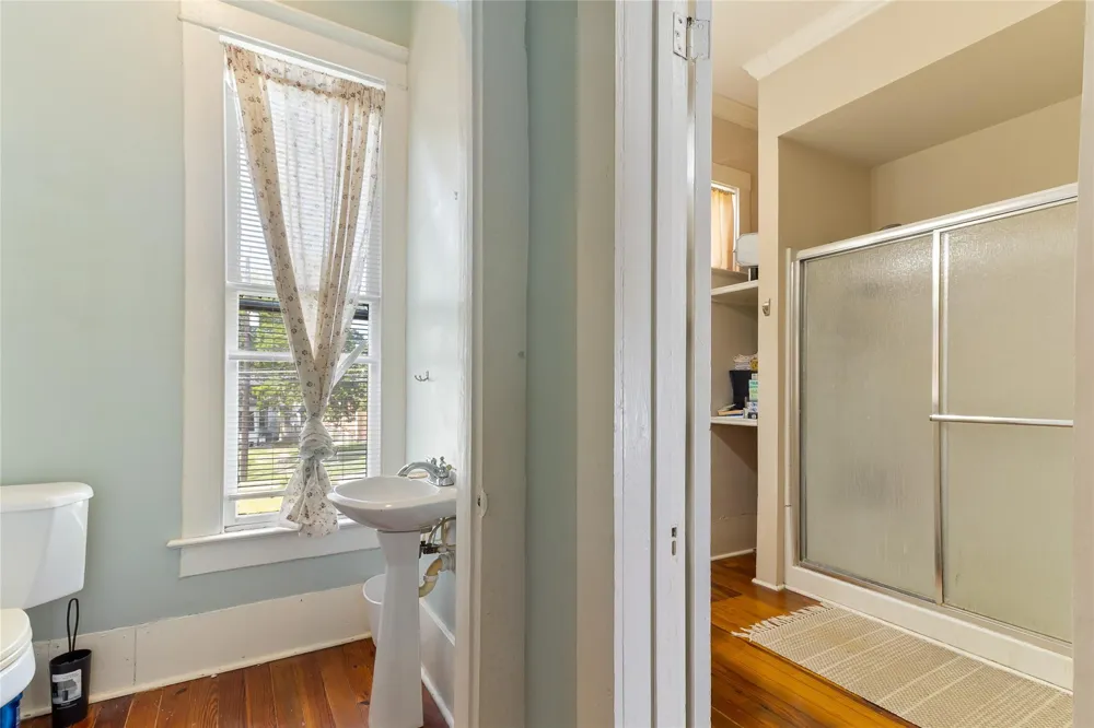 2420 Avenue H Bay City, TX 77414