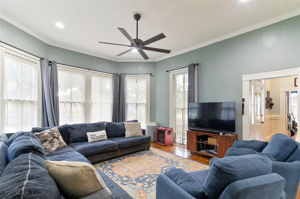2420 Avenue H Bay City, TX 77414