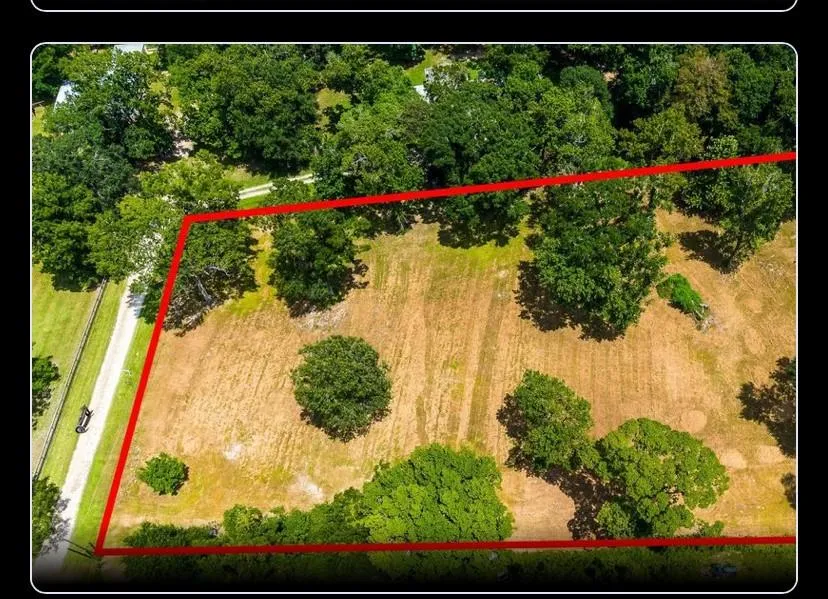 145 Private Road 456 Dayton, TX 77535