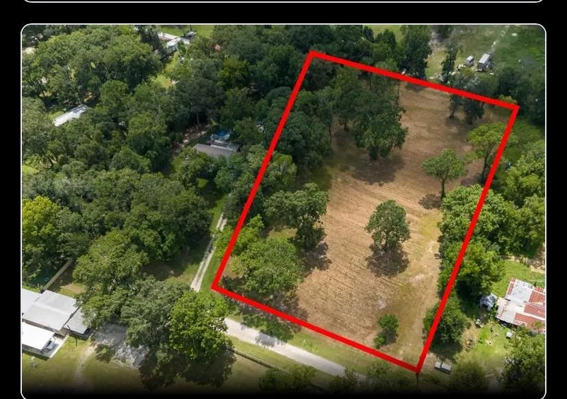 145 Private Road 456 Dayton, TX 77535