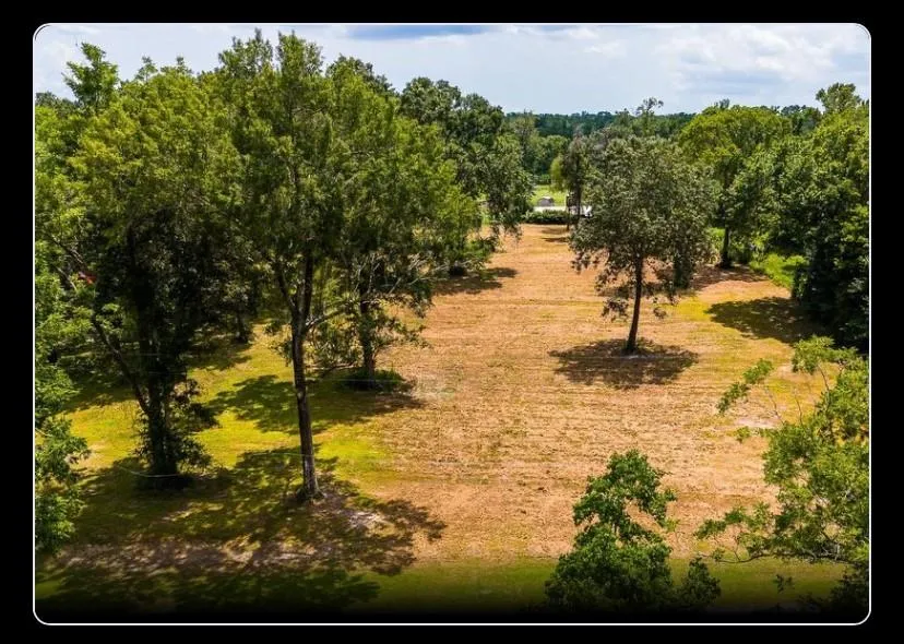 145 Private Road 456 Dayton, TX 77535
