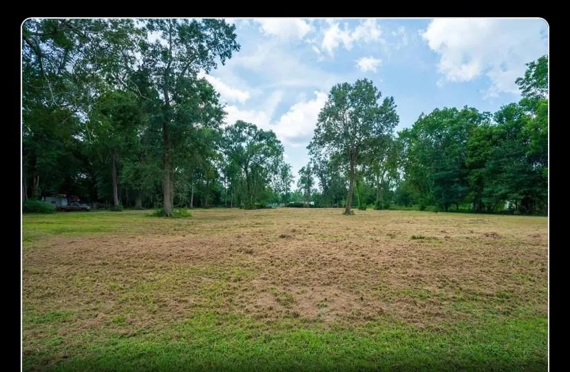 145 Private Road 456 Dayton, TX 77535