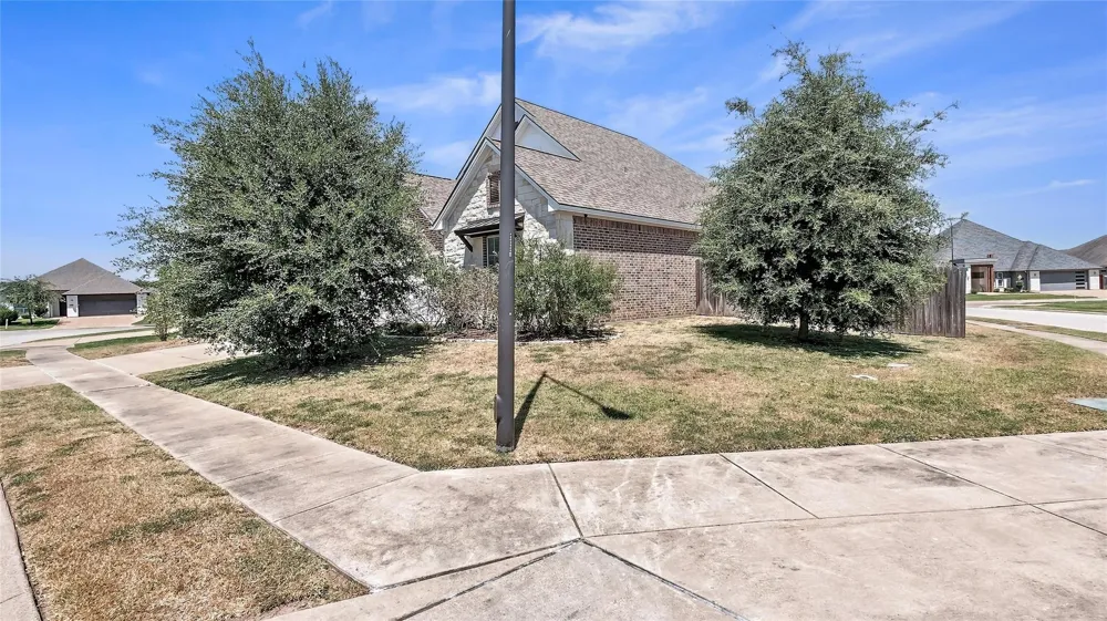 15609 Walnut Nook Court College Station, TX 77845
