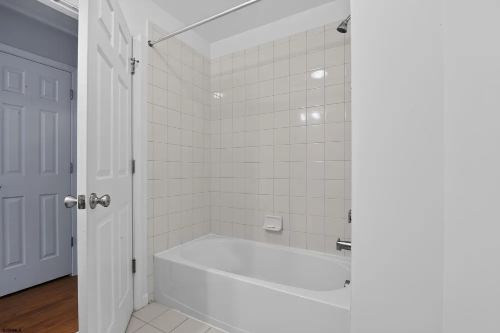 126 Dunlin Ln Egg Harbor Township, NJ 08232