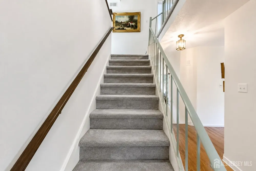 460 Sayre Drive Plainsboro, NJ 08540