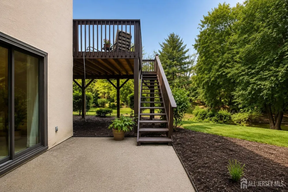 460 Sayre Drive Plainsboro, NJ 08540