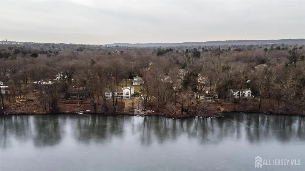 460 Sayre Drive Plainsboro, NJ 08540