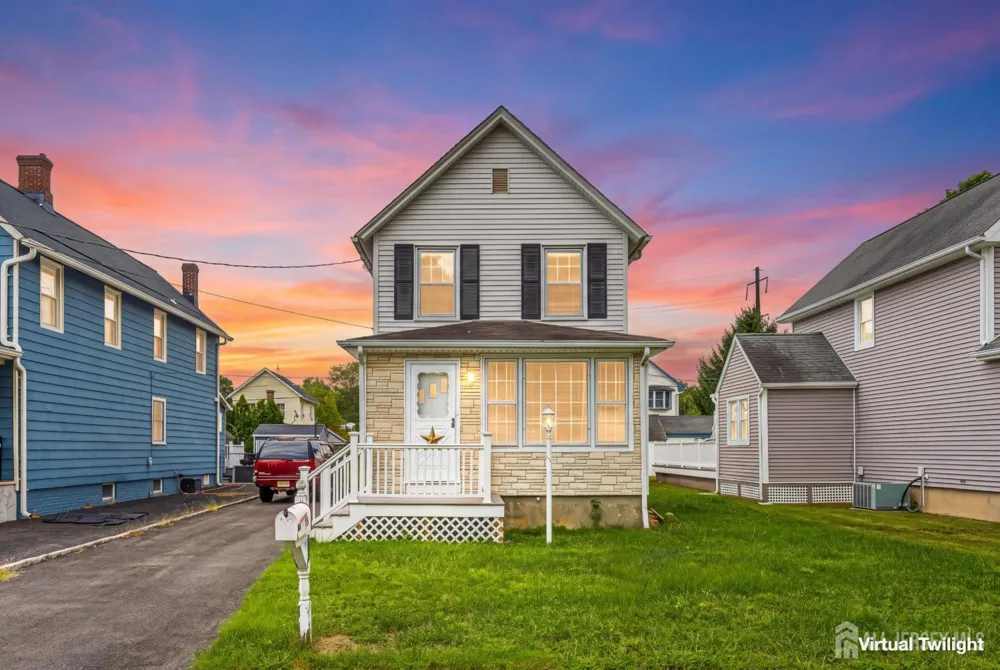 44 John Street Helmetta, NJ 08828