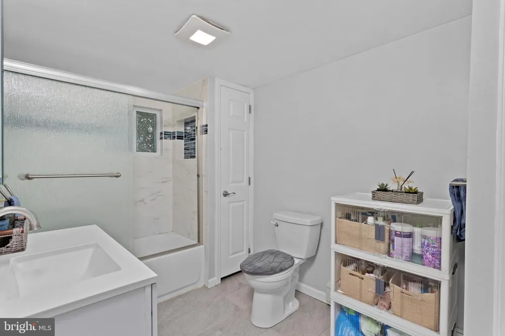222 WASHINGTON STREET Fieldsboro, NJ 08505