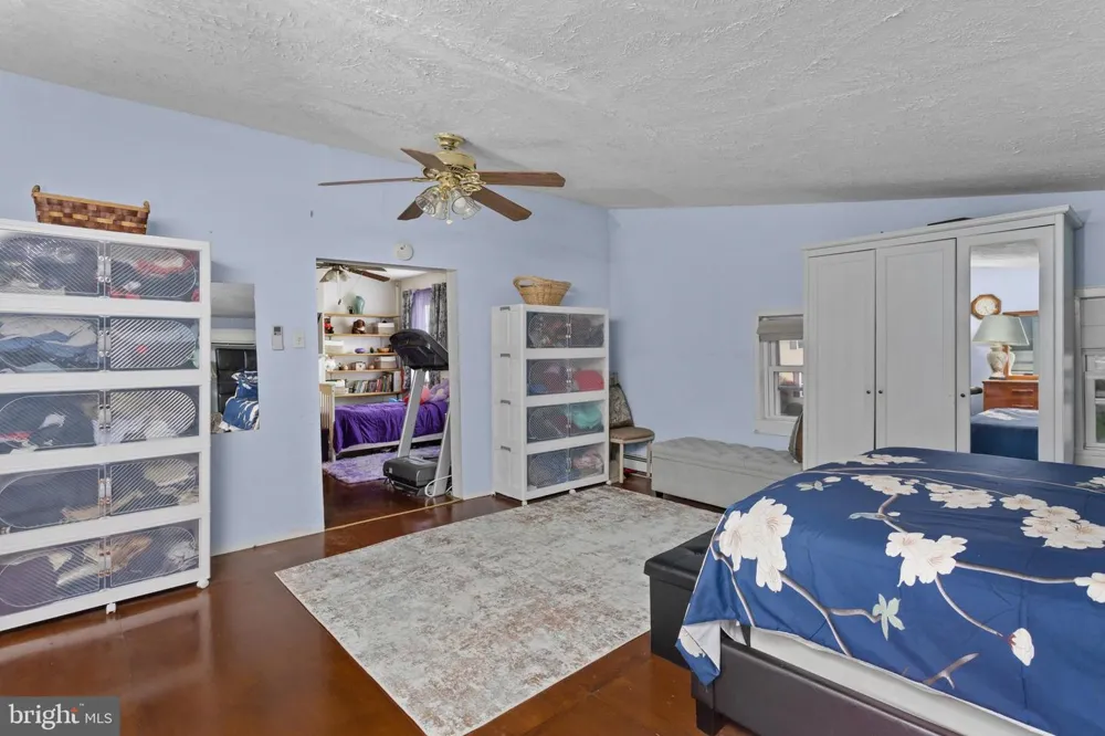 222 WASHINGTON STREET Fieldsboro, NJ 08505
