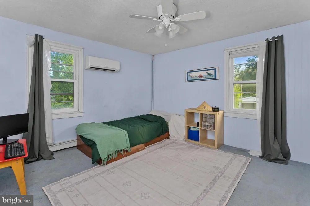 222 WASHINGTON STREET Fieldsboro, NJ 08505