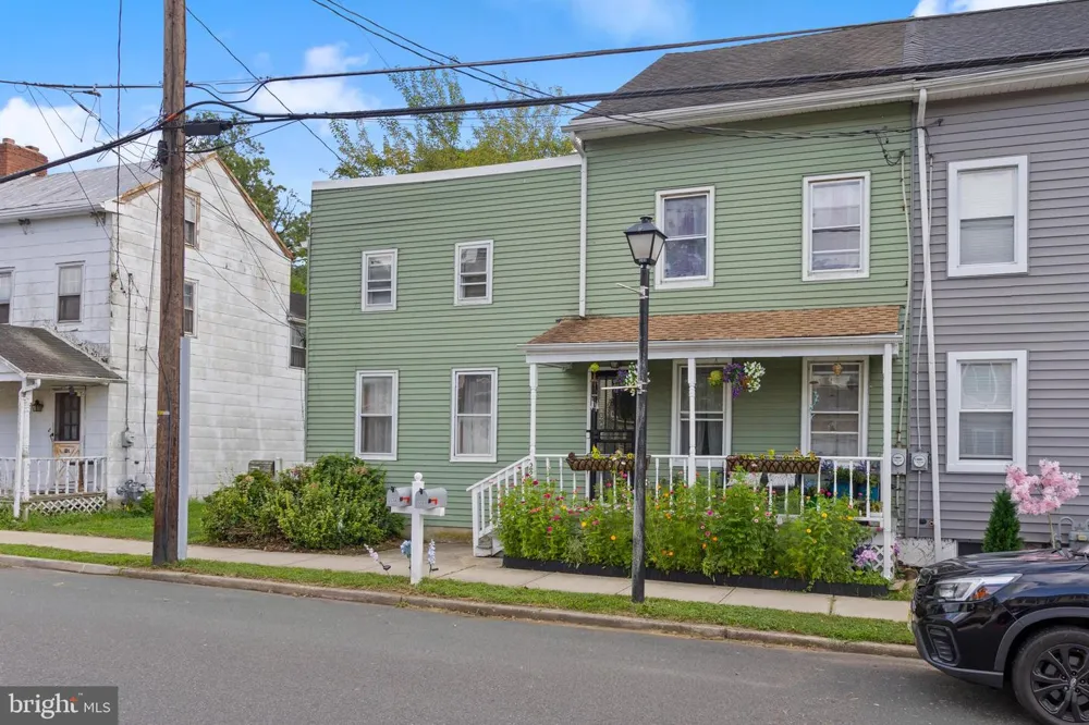 222 WASHINGTON STREET Fieldsboro, NJ 08505