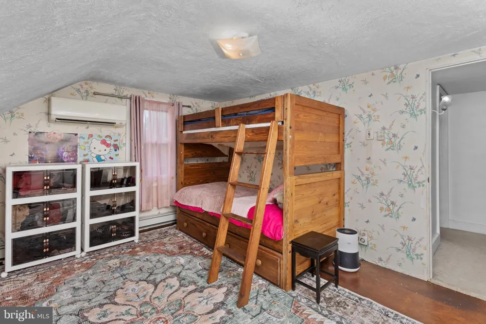 222 WASHINGTON STREET Fieldsboro, NJ 08505