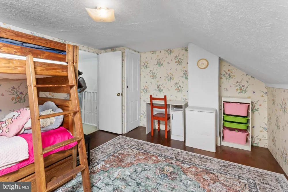 222 WASHINGTON STREET Fieldsboro, NJ 08505