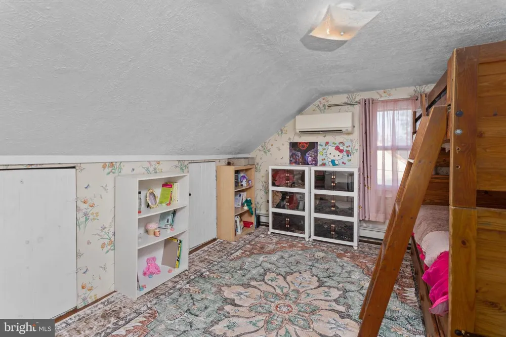 222 WASHINGTON STREET Fieldsboro, NJ 08505