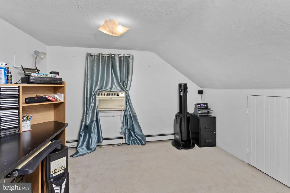 222 WASHINGTON STREET Fieldsboro, NJ 08505