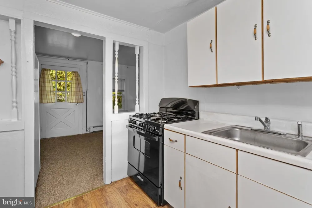 222 WASHINGTON STREET Fieldsboro, NJ 08505