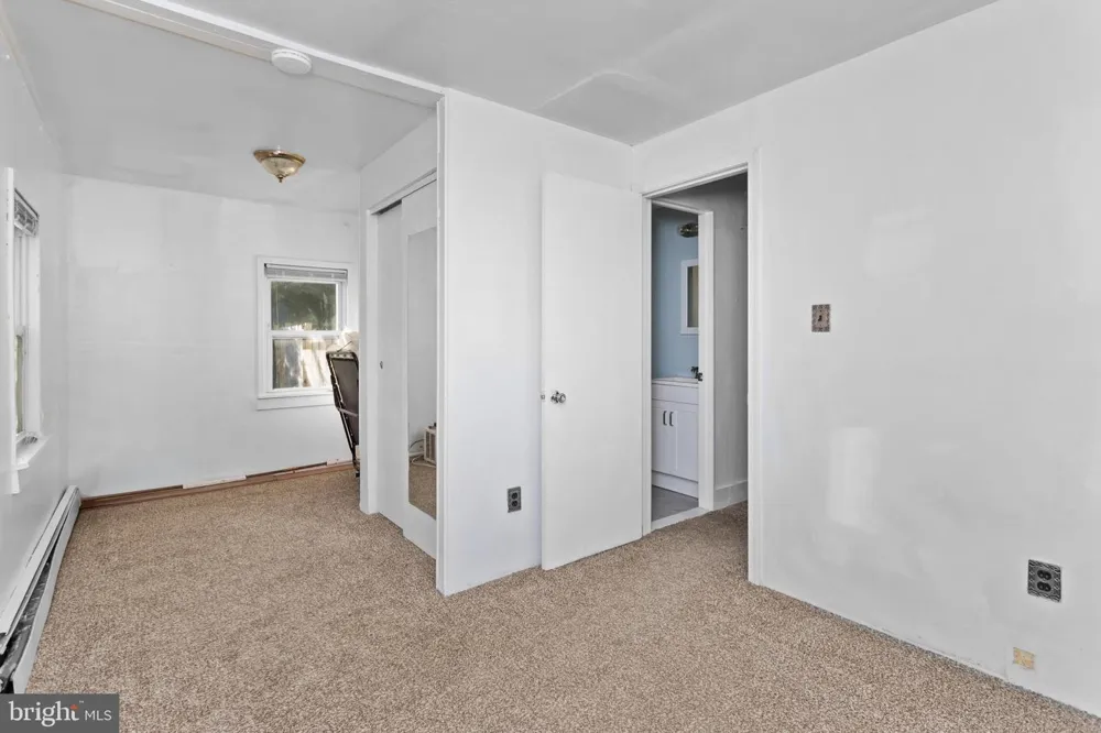 222 WASHINGTON STREET Fieldsboro, NJ 08505