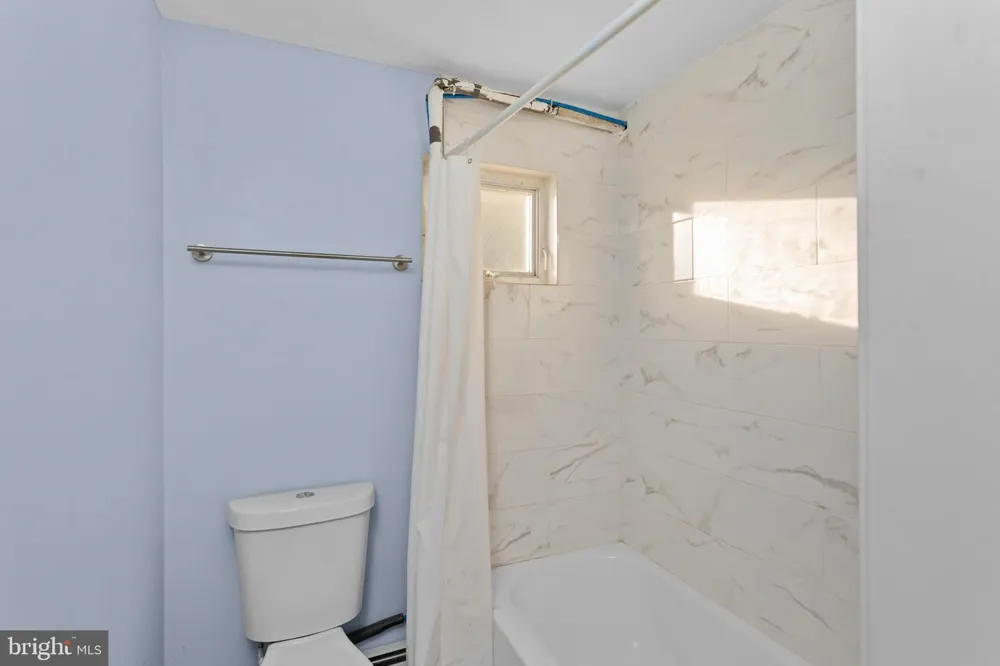 222 WASHINGTON STREET Fieldsboro, NJ 08505