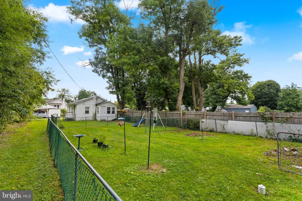 222 WASHINGTON STREET Fieldsboro, NJ 08505