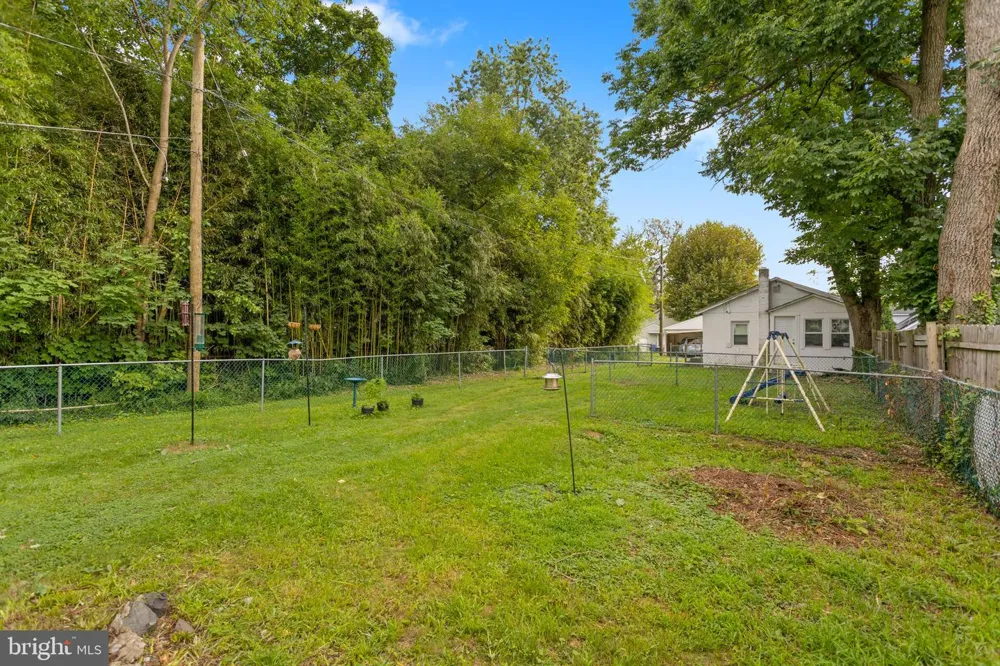 222 WASHINGTON STREET Fieldsboro, NJ 08505