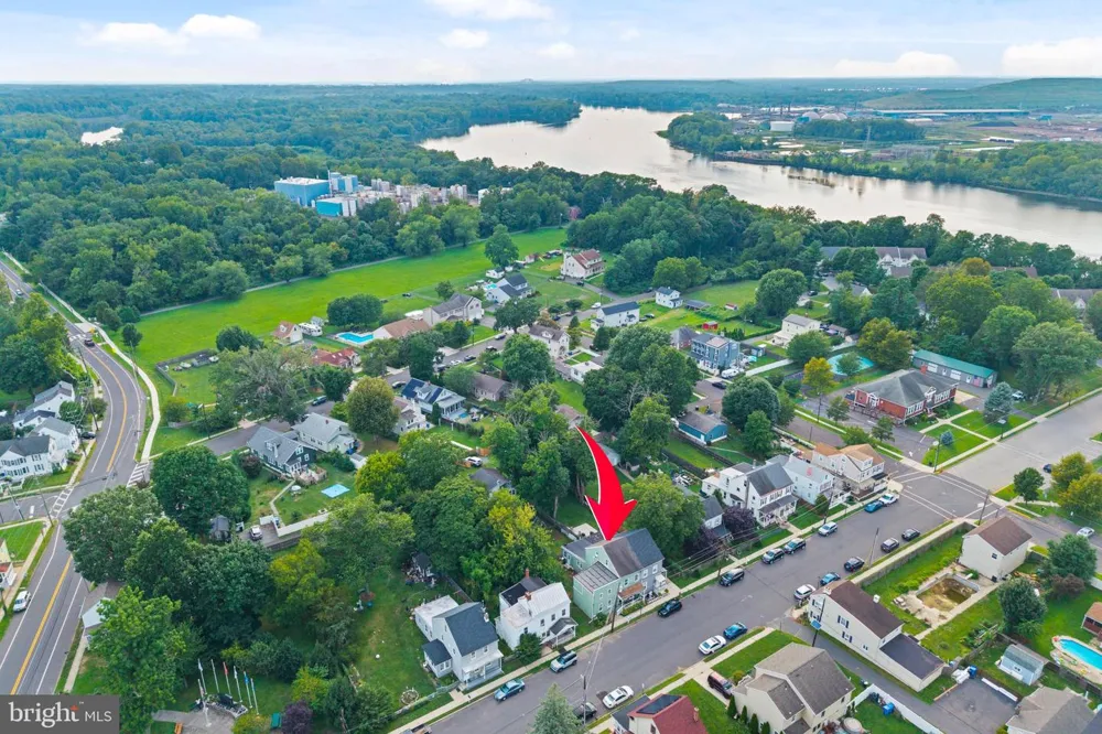 222 WASHINGTON STREET Fieldsboro, NJ 08505
