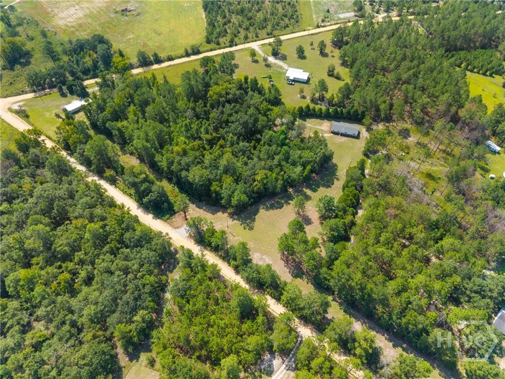 1051 Fortner Pond Road Kite, GA 31049