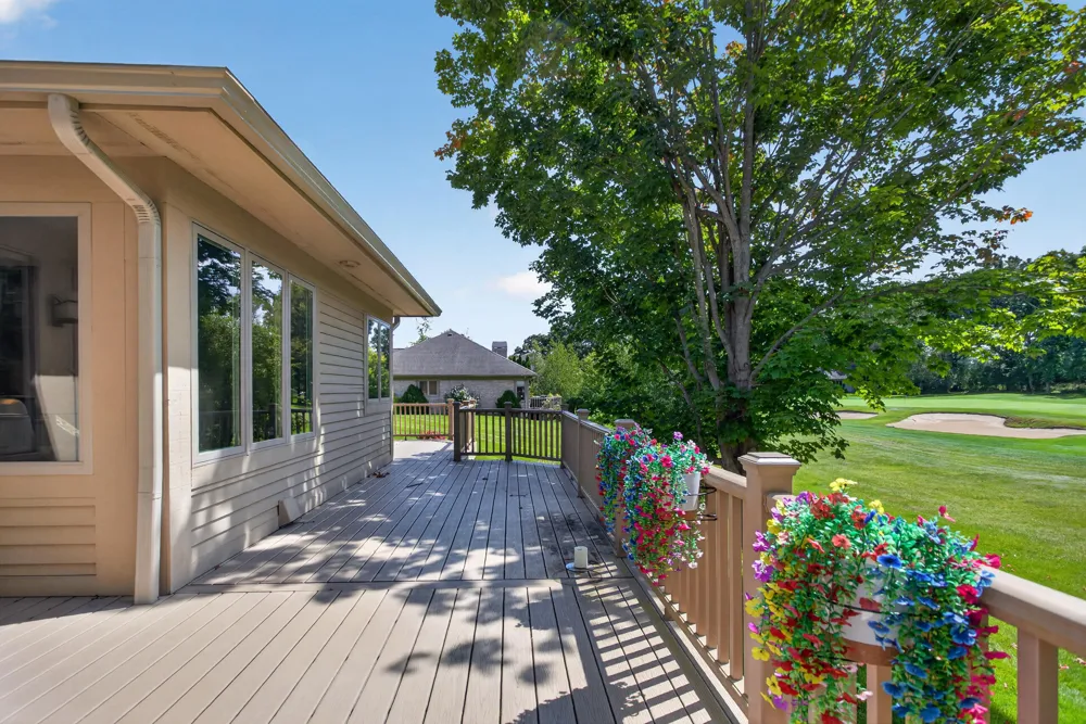 2619 Mulligan Drive Jackson, MI 49203