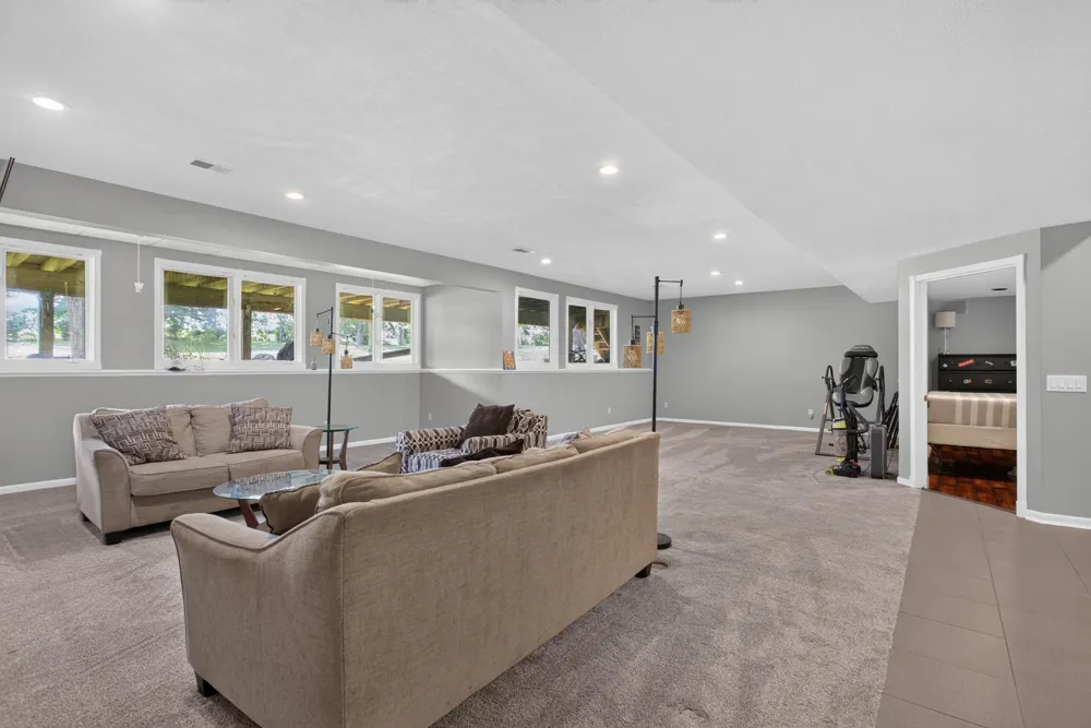 2619 Mulligan Drive Jackson, MI 49203