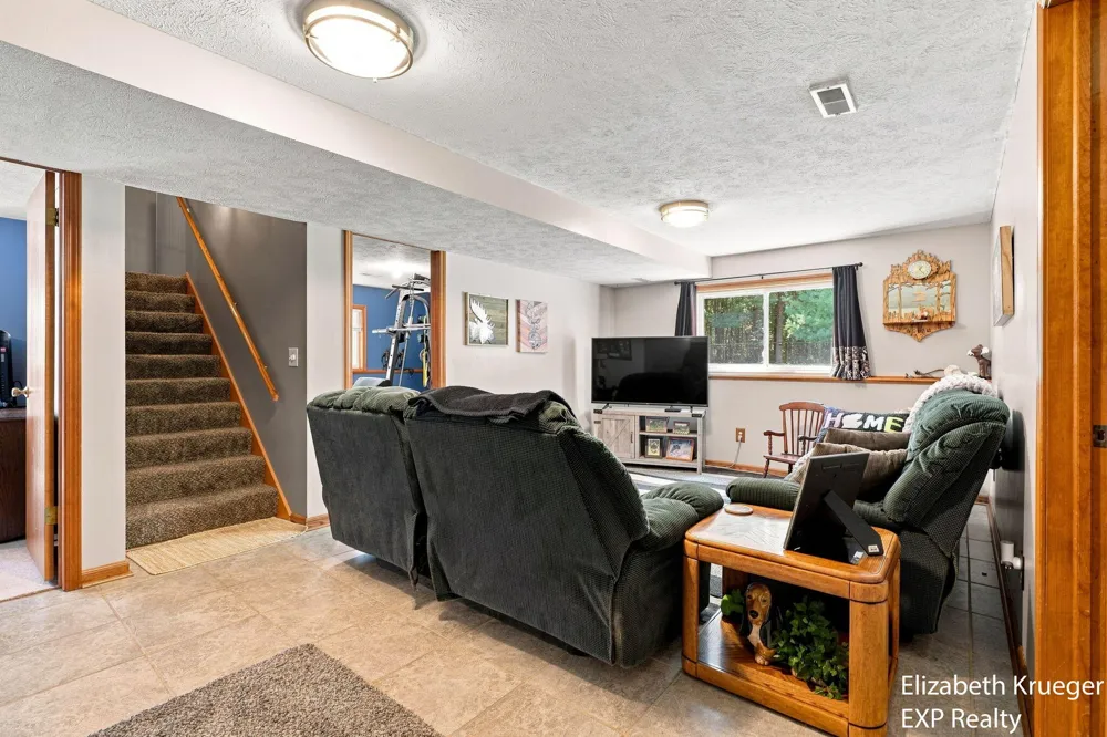 12389 112th Avenue Grand Haven, MI 49417