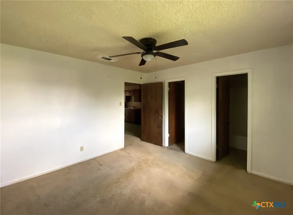 1105 Parmer Avenue Killeen, TX 76541