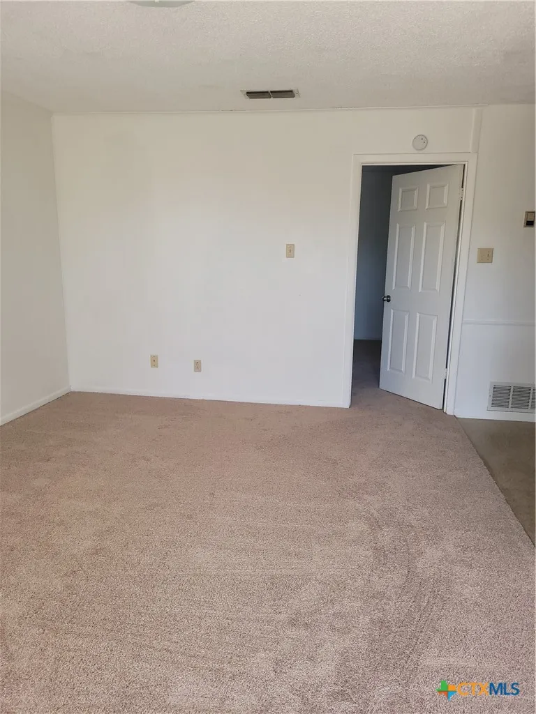 1105 Parmer Avenue Killeen, TX 76541