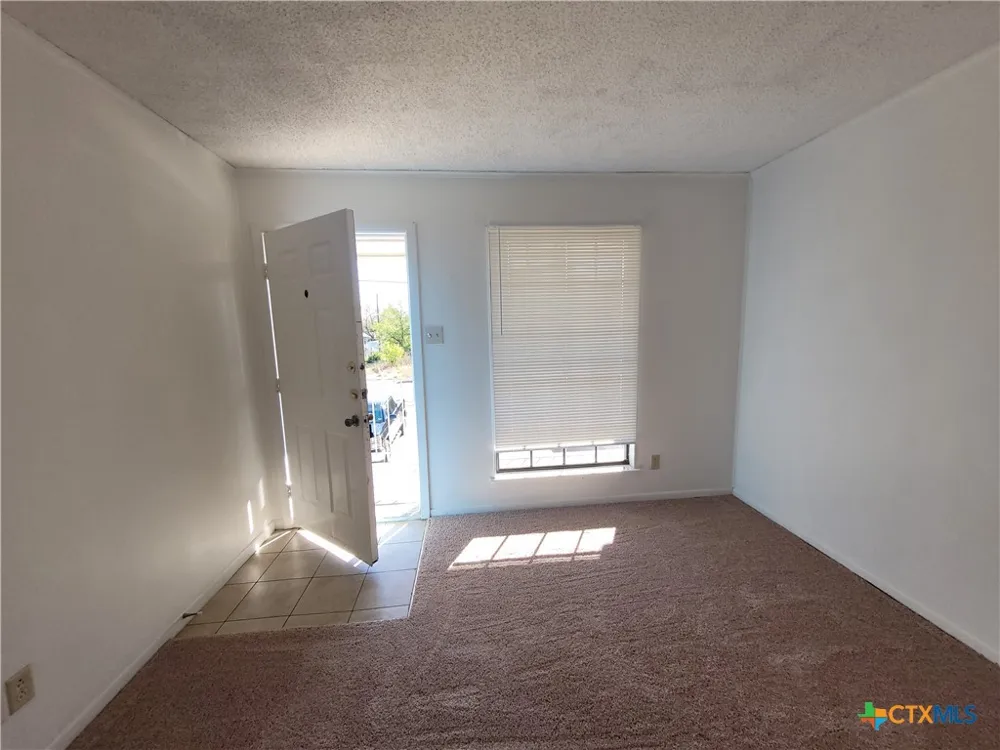 1105 Parmer Avenue Killeen, TX 76541