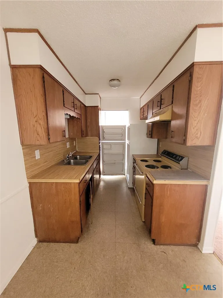 1105 Parmer Avenue Killeen, TX 76541