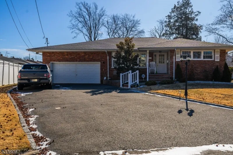 1015 Georgian Dr Linden City, NJ 07036