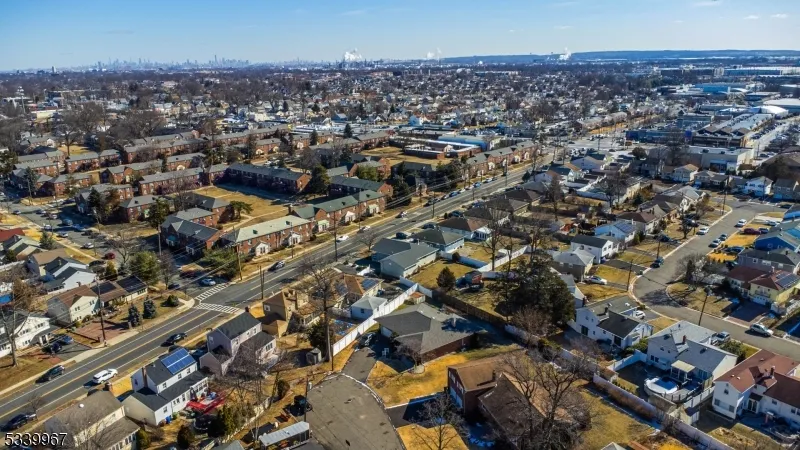 1015 Georgian Dr Linden City, NJ 07036