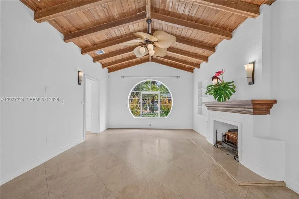 763 NE 75th St Miami, FL 33138