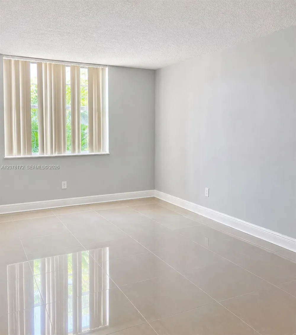488 NW 165th St Rd #B-112 Miami, FL 33169